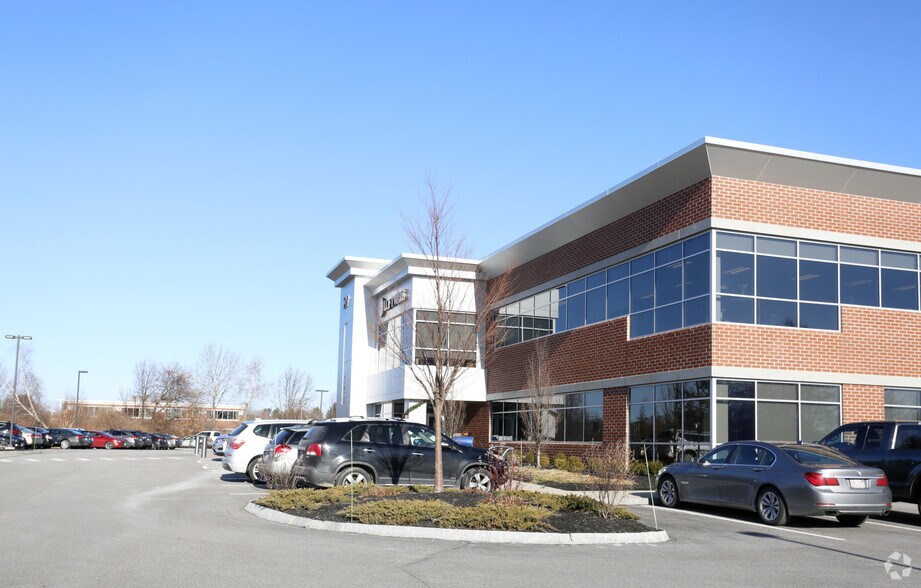 More Photos Of 249 Corporate Dr, Portsmouth Office For Lease
