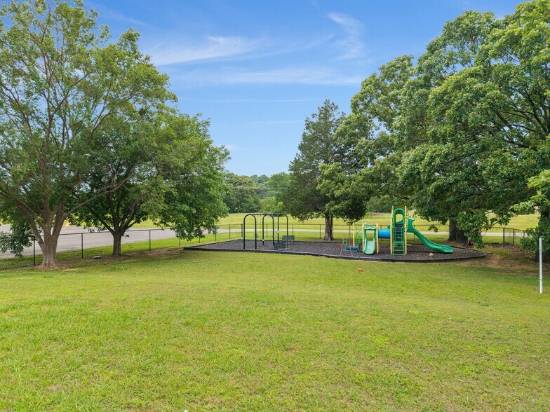 More Photos Of 1101 N Wheeler Ave, Sallisaw Religious Facility For Sale