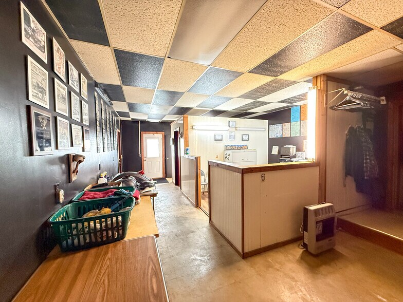 More Photos Of 13080 US 422, Kittanning Storefront Retail Residential For Sale