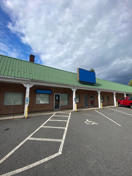 More Photos Of 16 Church St, Dallas Medical For Lease