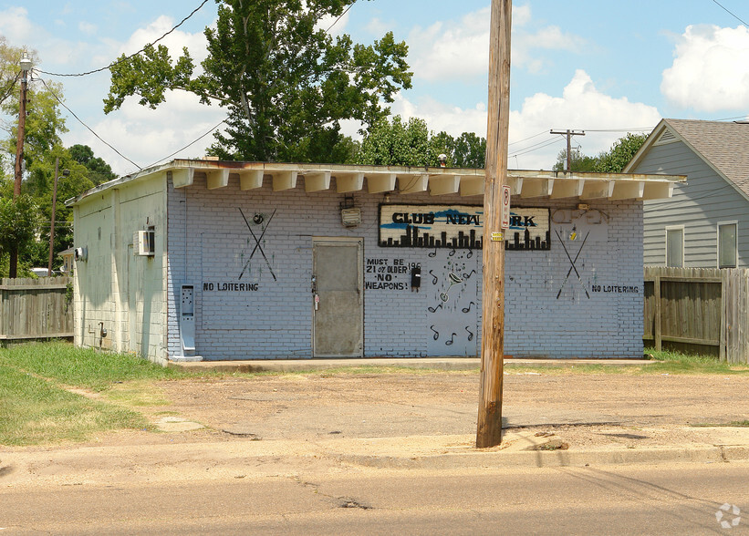 Primary Photo Of 196 E Fortification St, Jackson Bar For Sale