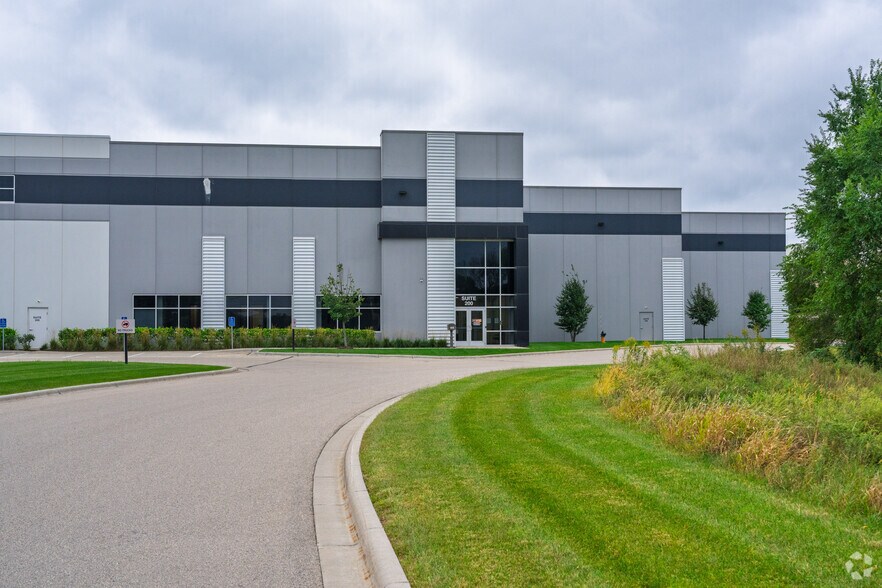 More Photos Of 3200 4th Ave E, Shakopee Distribution For Lease