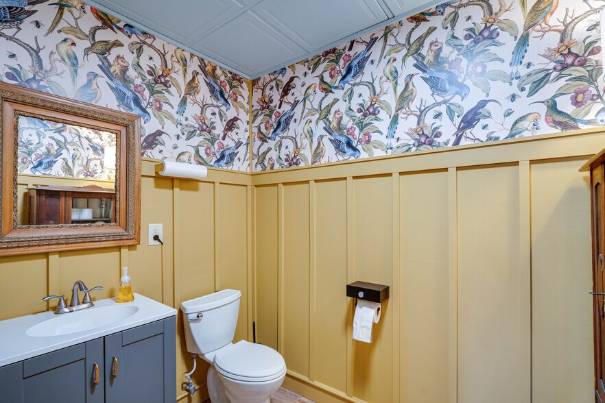 More Photos Of 4301 Washington Pike, Knoxville Office Residential For Lease