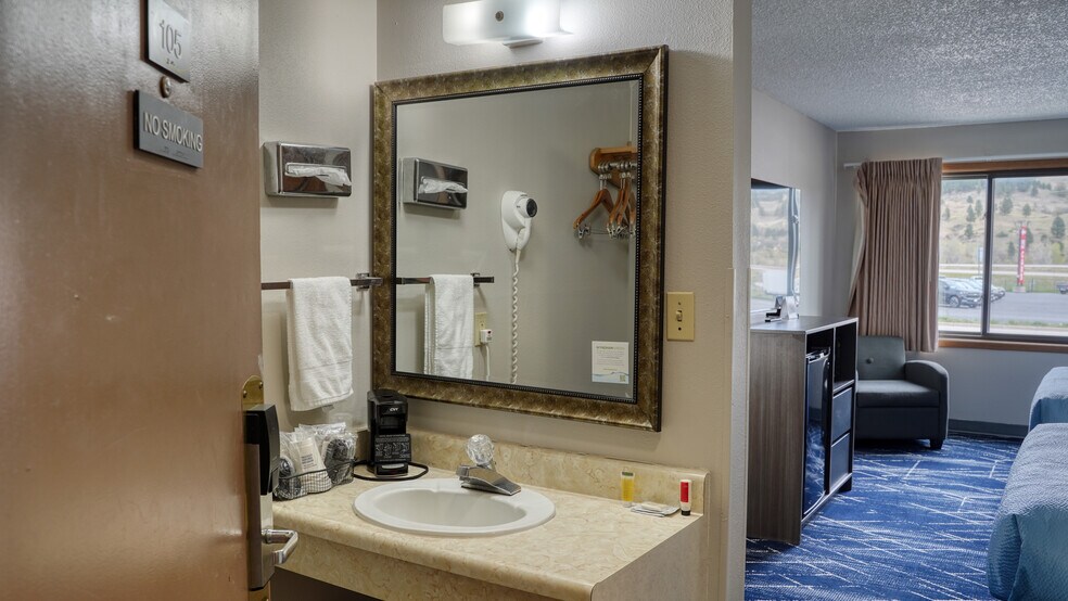 More Photos Of 2600 Whitewood Service Rd, Sturgis Hotel For Sale