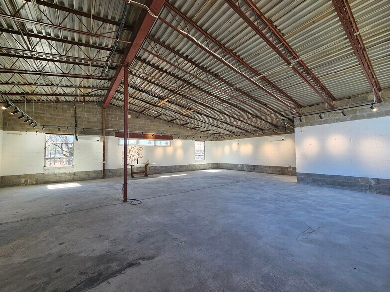 More Photos Of 23 West St, Warwick Office For Lease