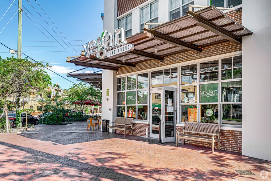 More Photos Of 330 SW 2nd St, Fort Lauderdale Office For Lease