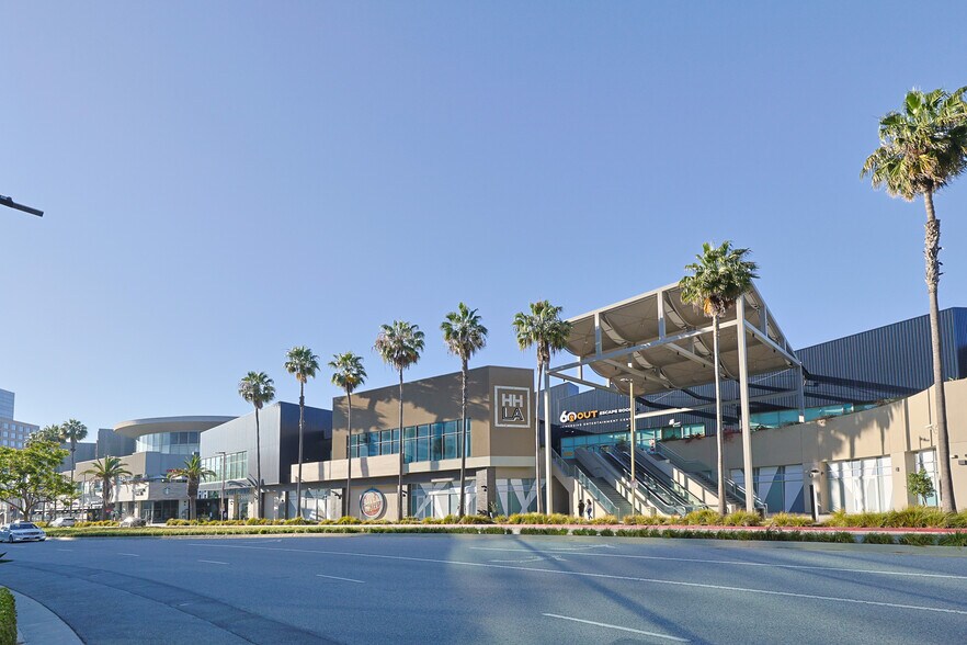 More Photos Of 6081 Center Dr, Los Angeles Unknown For Lease