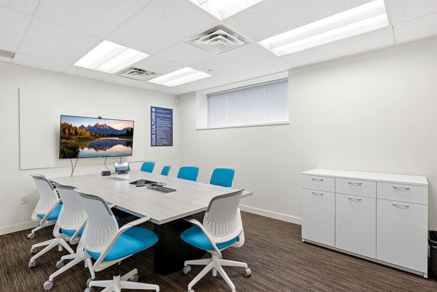 More Photos Of 555 S 300 E, Salt Lake City Office For Sale