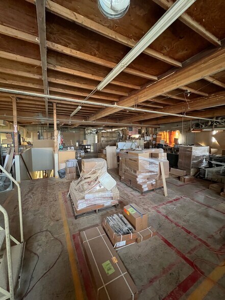 More Photos Of 3025 Beyer Blvd, San Diego Warehouse For Lease