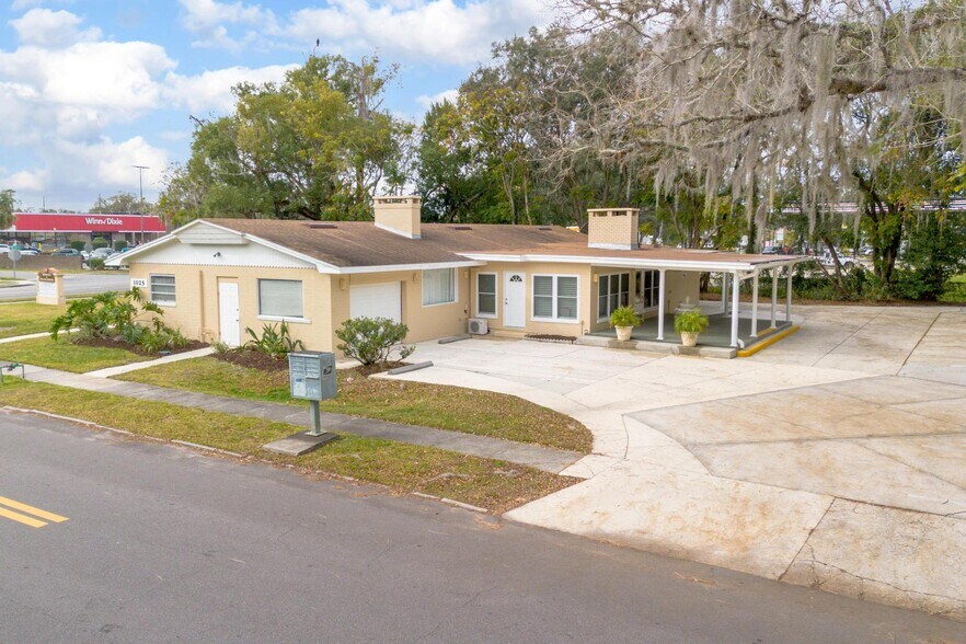 More Photos Of 1025 W New York Ave, Deland Coworking Space