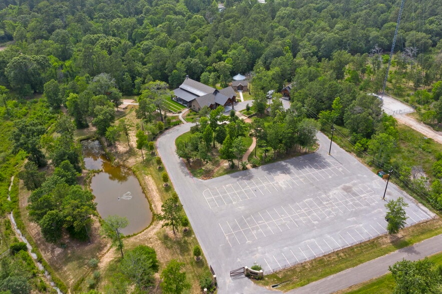 More Photos Of 30663 Moore Rd, Magnolia Freestanding For Sale