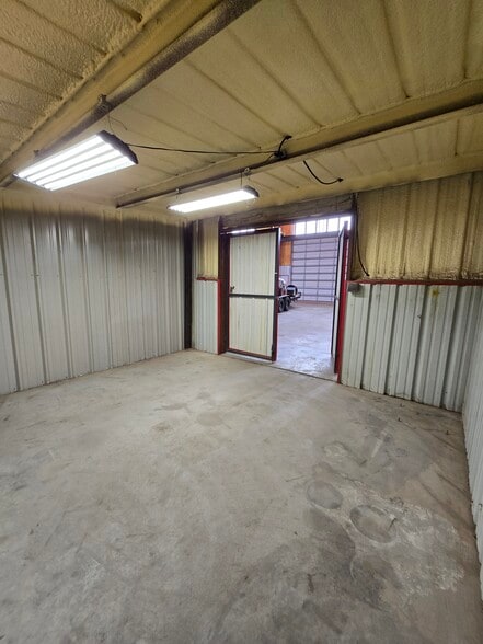 More Photos Of 3901 N Stowe Ave, Odessa Industrial For Lease