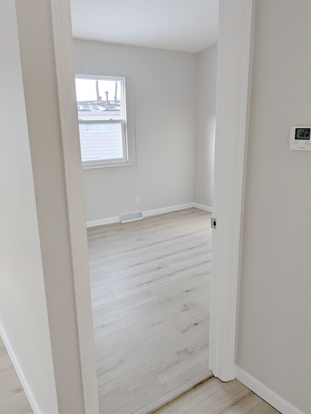 More Photos Of 802 S Jenkins Blvd, Akron Apartments For Sale