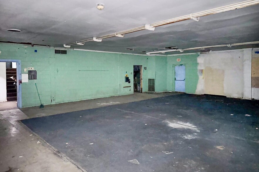 More Photos Of 678 Florence St, Camden Daycare Center For Sale