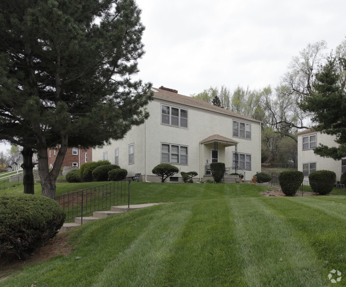 Primary Photo Of 818 N 46th St, Omaha Apartments For Sale