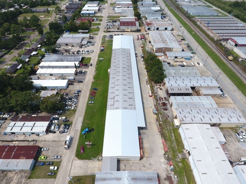 More Photos Of 11765 Darryl Dr, Baton Rouge Warehouse For Lease