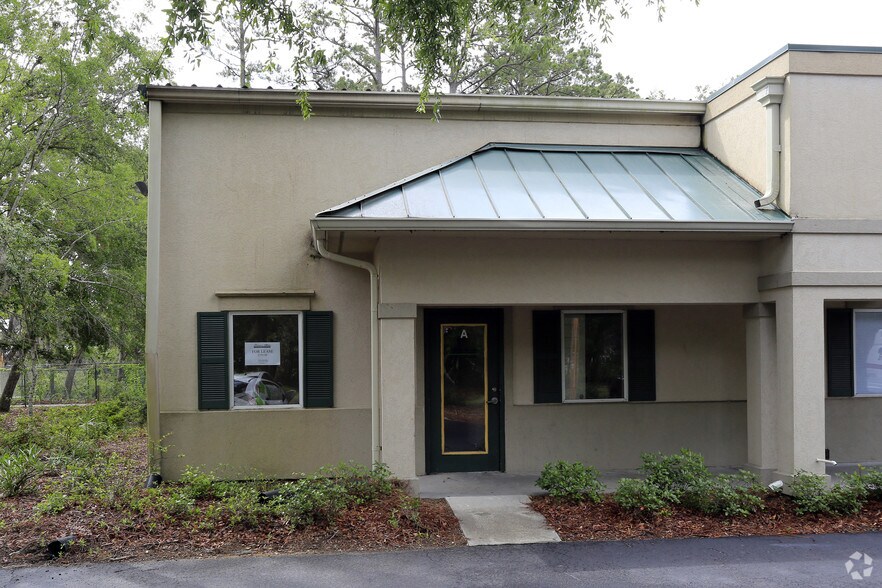 More Photos Of 136 Beach City Rd, Hilton Head Flex For Lease