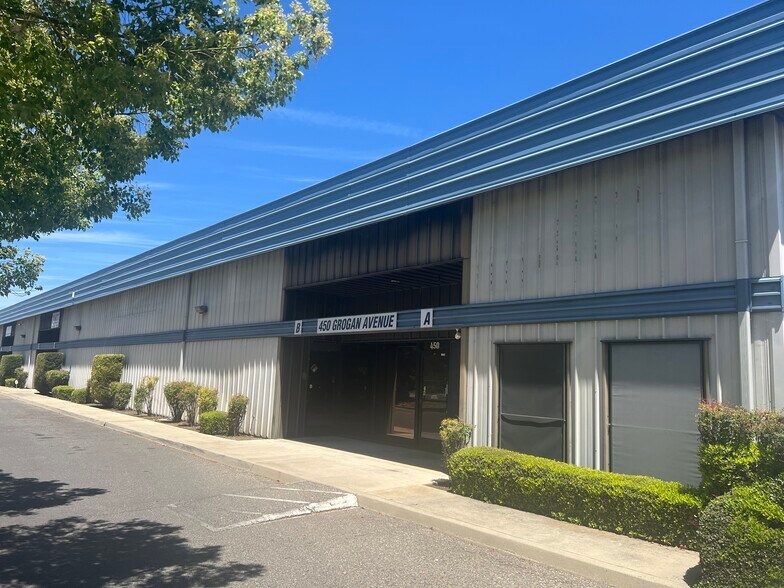 More Photos Of 450 Grogan Ave, Merced Warehouse For Lease