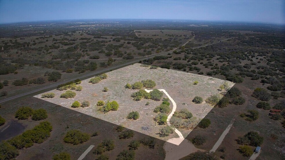 More Photos Of 199 Antelope Cir, Harper Land For Sale