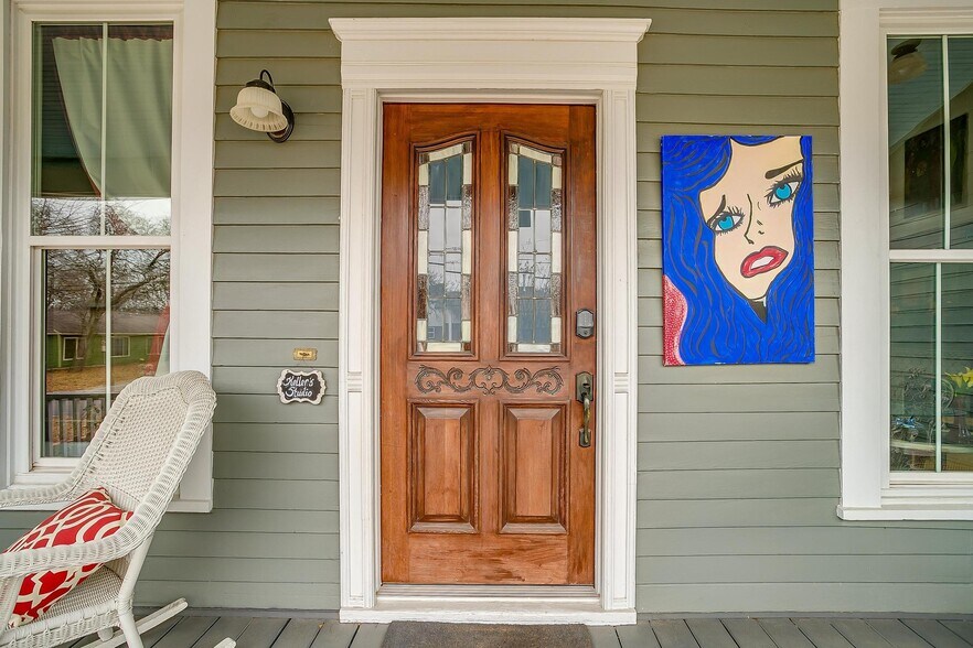 More Photos Of 1092 W Tarleton St, Stephenville Hospitality For Sale