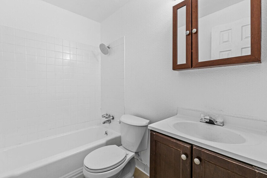 More Photos Of 1860 S Grove St, Denver Apartments For Sale