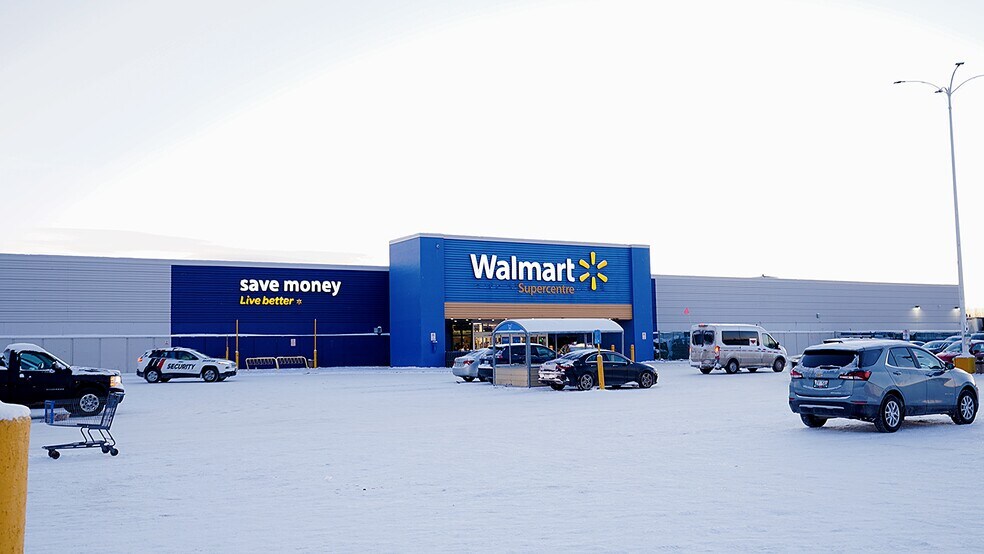 More Photos Of 300 Mystery Lake Rd, Thompson General Retail For Lease