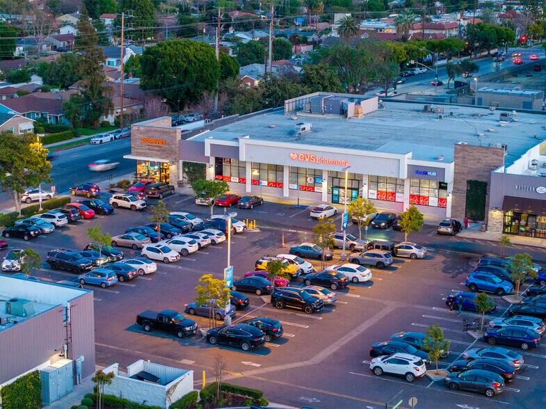 More Photos Of 509-531 N Hollywood Way, Burbank Unknown For Lease