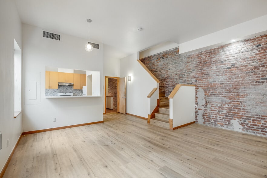 More Photos Of 883 Sacramento St, San Francisco Apartments For Sale