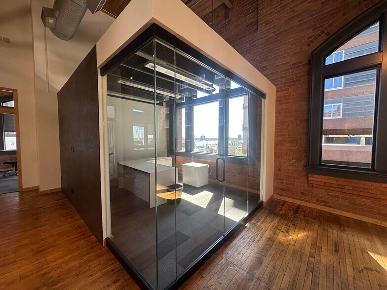 More Photos Of 409 E Jefferson Ave, Detroit Loft Creative Space For Lease