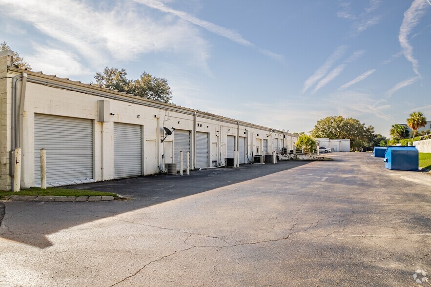 More Photos Of 4110 SW 34th St, Gainesville General Retail For Lease