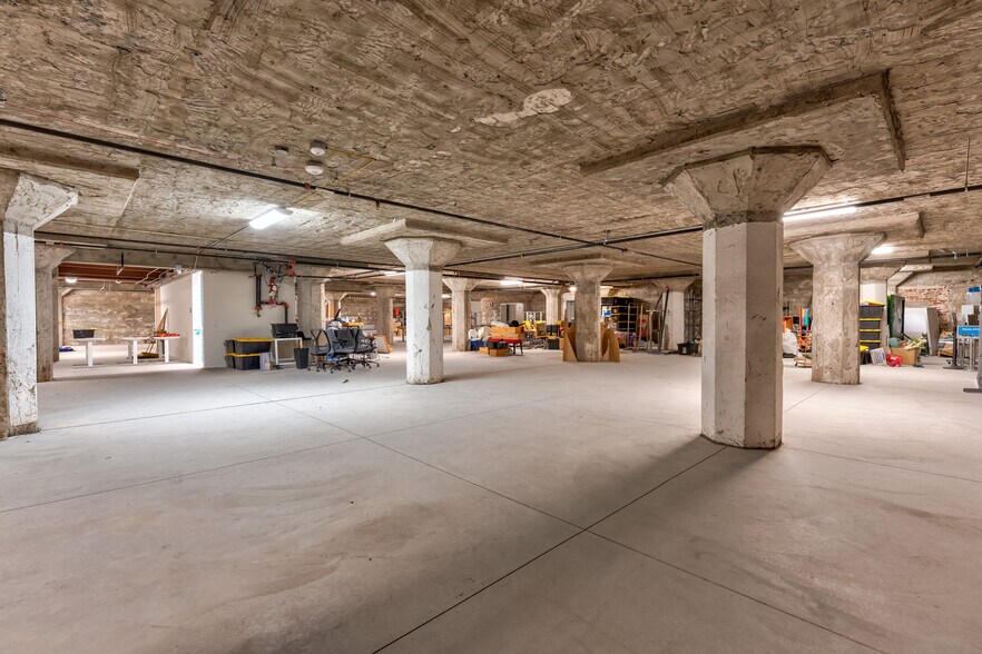 More Photos Of 747 R St, Fresno Office For Lease