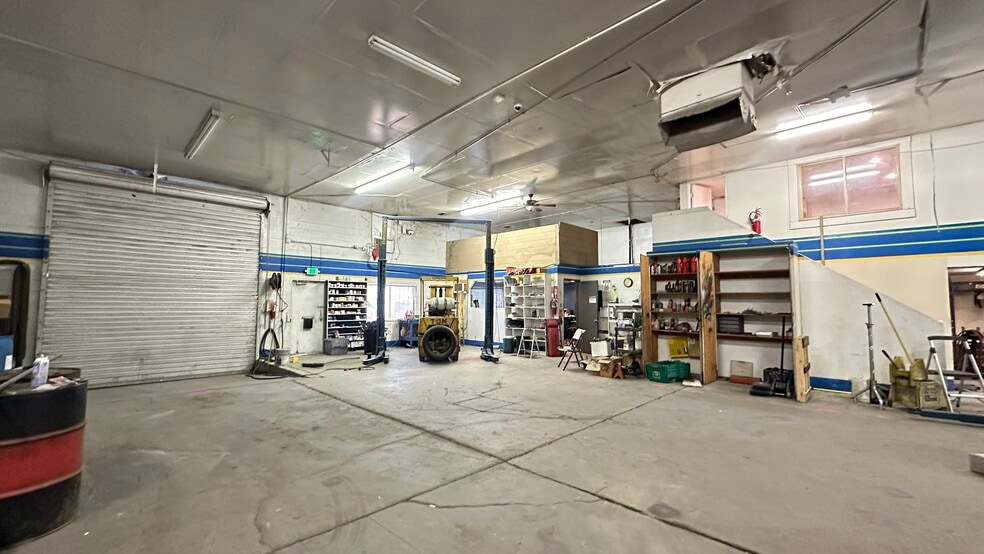 More Photos Of 400 S 18th St, Sparks Warehouse For Lease