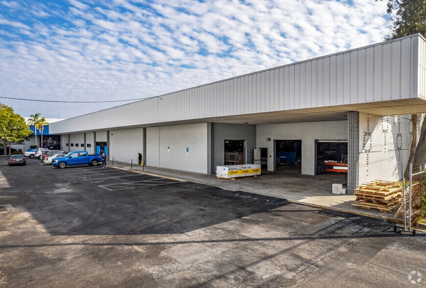 More Photos Of 3010 22nd Ave S, Saint Petersburg Warehouse For Sale