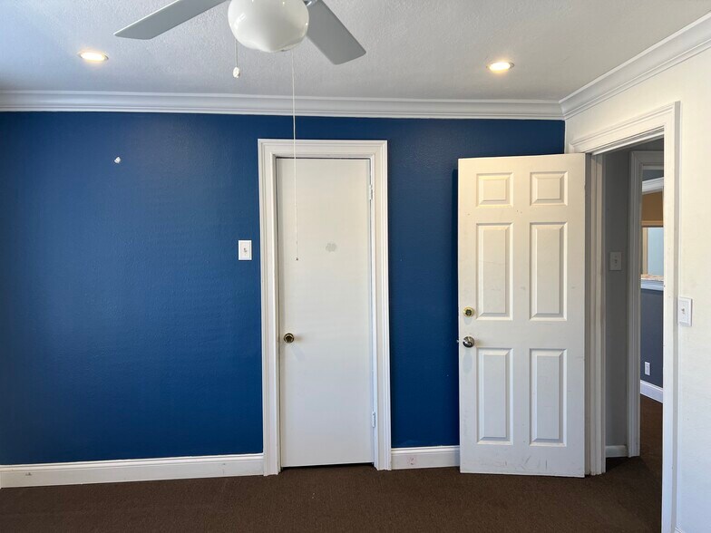 More Photos Of 1550 S Missouri Ave, Clearwater Freestanding For Sale