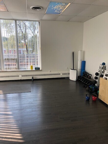 More Photos Of 394-400 Pacific Ave, Toronto General Retail For Sale