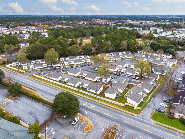 More Photos Of 210 Lanier Dr, Statesboro Apartments For Sale