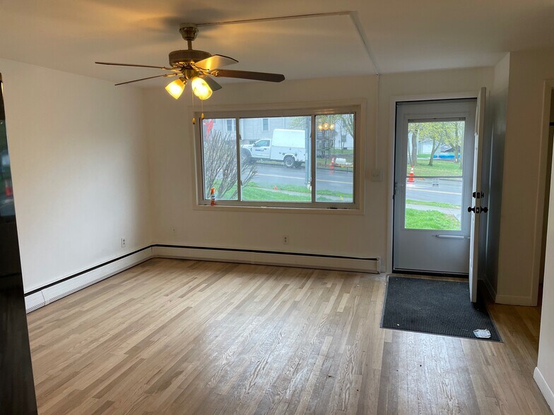 More Photos Of 101 Hooper Rd, Endicott Apartments For Sale
