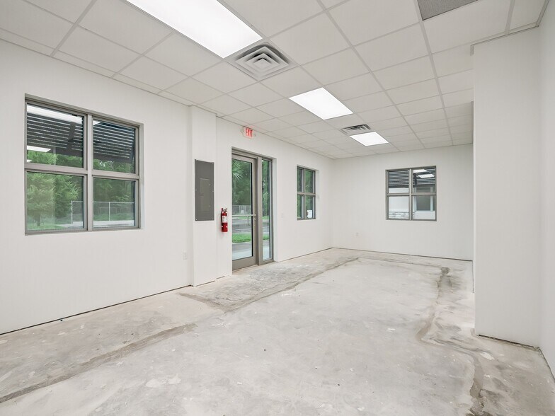 More Photos Of 871-801 Highway 466, Lady Lake Unknown For Lease