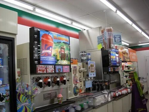 More Photos Of 2920 N Westmoreland Rd, Dallas Freestanding For Sale