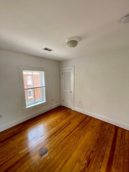 More Photos Of 506 E Liberty St, Charles Town Apartments For Sale