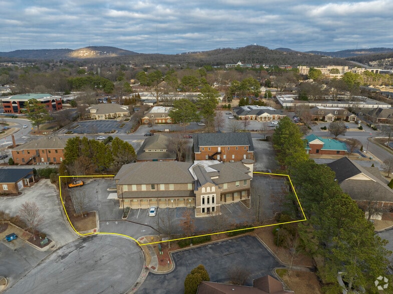 More Photos Of 4025 Pepperwood Cir, Huntsville Office Residential For Lease