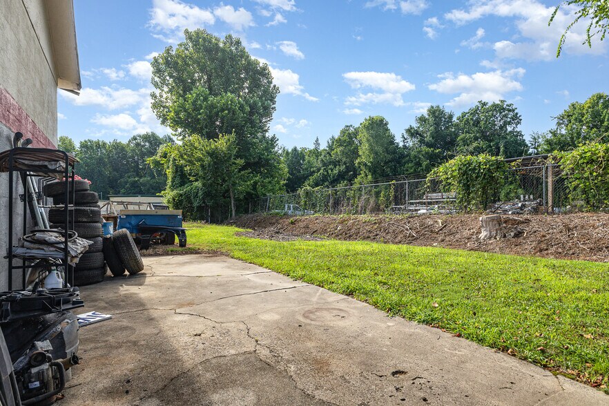 More Photos Of 347 Wilshire Ave SW, Concord Auto Dealership For Sale