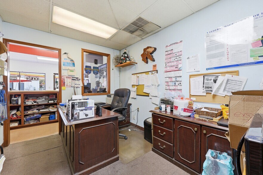 More Photos Of 2350 N Ponce De Leon Blvd, Saint Augustine Service Station For Sale