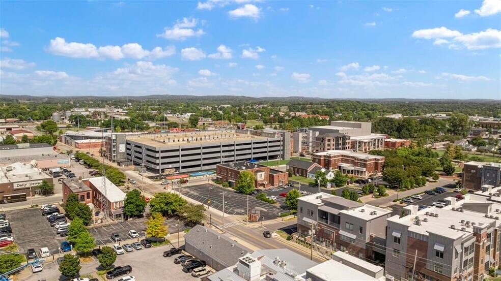 More Photos Of 728 College St, Bowling Green Office For Sale