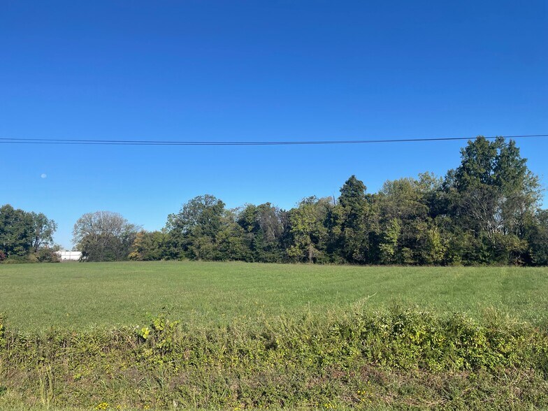 More Photos Of 1 Industrial Rd Rd, Clarksville Land For Sale