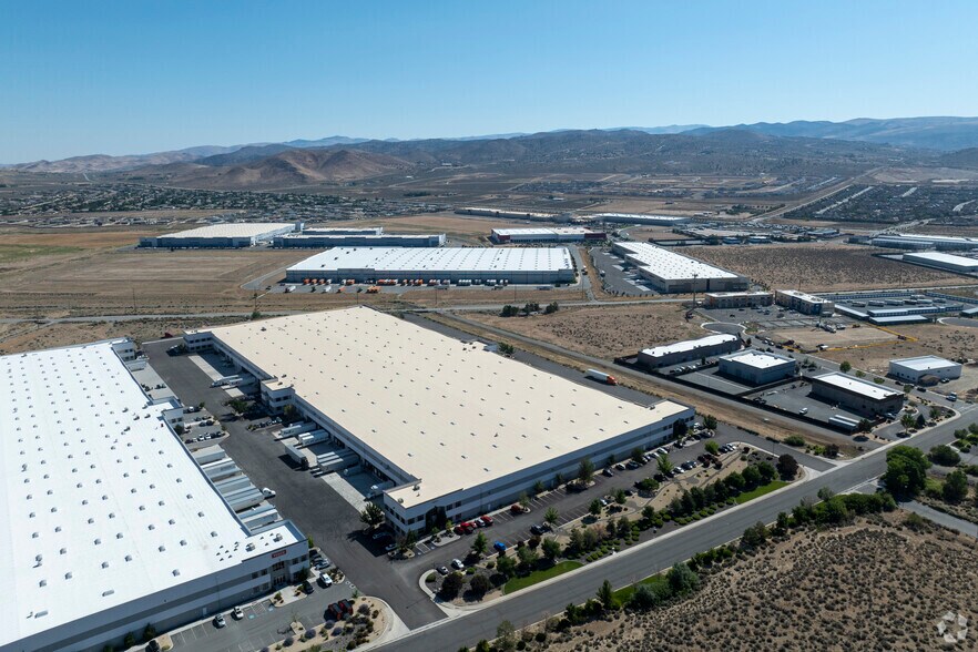 More Photos Of 46 Isidor Ct, Sparks Distribution For Lease