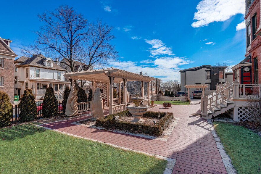 More Photos Of 3209 W Wells St, Milwaukee Hospitality For Sale