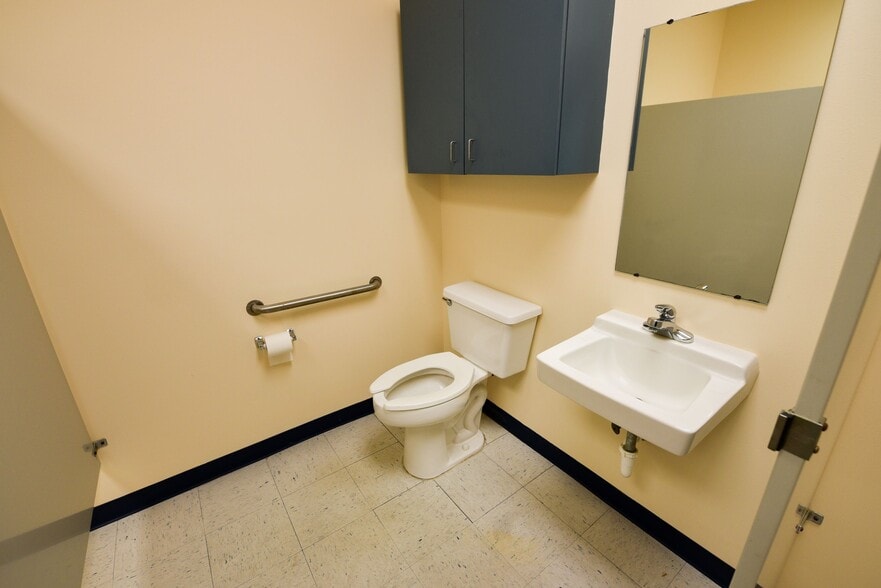 More Photos Of 1209 Tech Blvd, Tampa Loft Creative Space For Lease