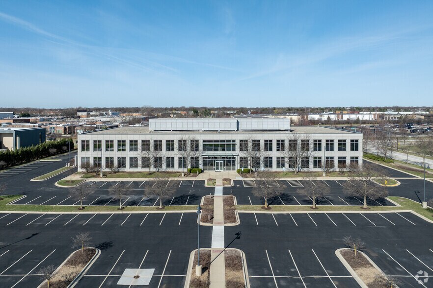 More Photos Of 2601 Patriot Blvd, Glenview Office For Lease