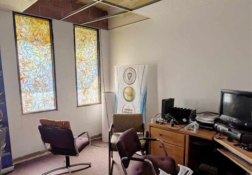 More Photos Of 5165 M L King Ave, Flint Religious Facility For Sale